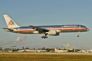 American Airlines Boeing 757-223 (N172AJ) at  Miami - International, United States
