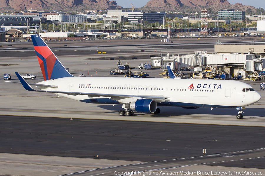 Delta Air Lines Boeing 767-332(ER) (N172DN) | Photo 521454