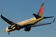 Delta Air Lines Boeing 767-332(ER) (N172DZ) at  Amsterdam - Schiphol, Netherlands