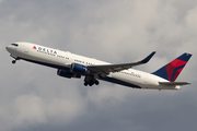 Delta Air Lines Boeing 767-332(ER) (N172DZ) at  New York - John F. Kennedy International, United States