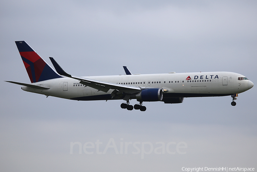 Delta Air Lines Boeing 767-332(ER) (N172DZ) | Photo 444221