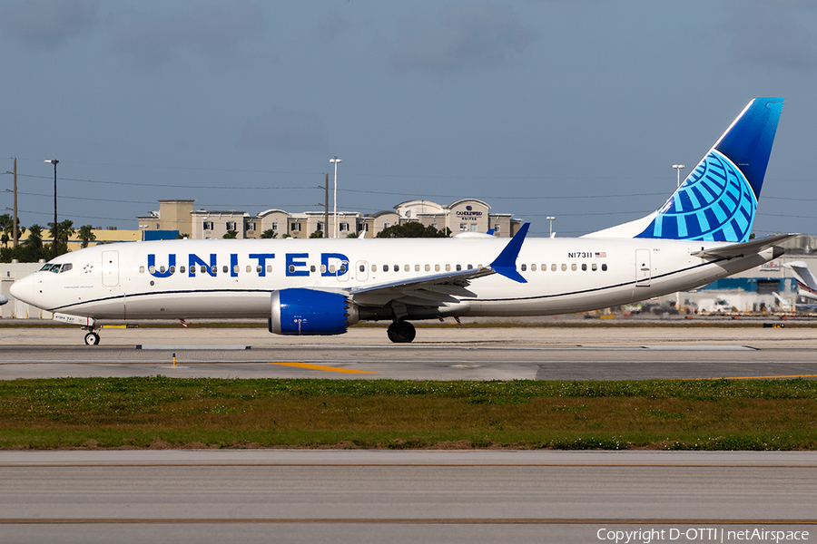 United Airlines Boeing 737-8 MAX (N17311) | Photo 614498