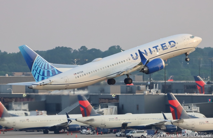 United Airlines Boeing 737-8 MAX (N17316) | Photo 681632