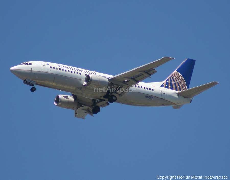 Continental Airlines Boeing 737-3T0 (N17326) | Photo 304454