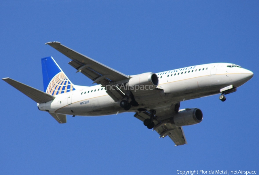 Continental Airlines Boeing 737-3T0 (N17328) | Photo 304455