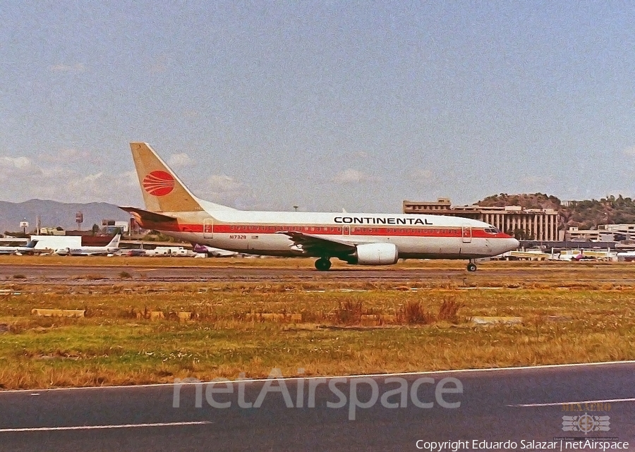 Continental Airlines Boeing 737-3T0 (N17328) | Photo 286595