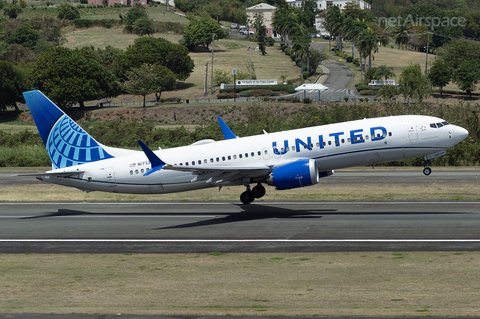 United Airlines Boeing 737-8 MAX (N17336) at  St. Thomas - Cyril E. King, US Virgin Islands