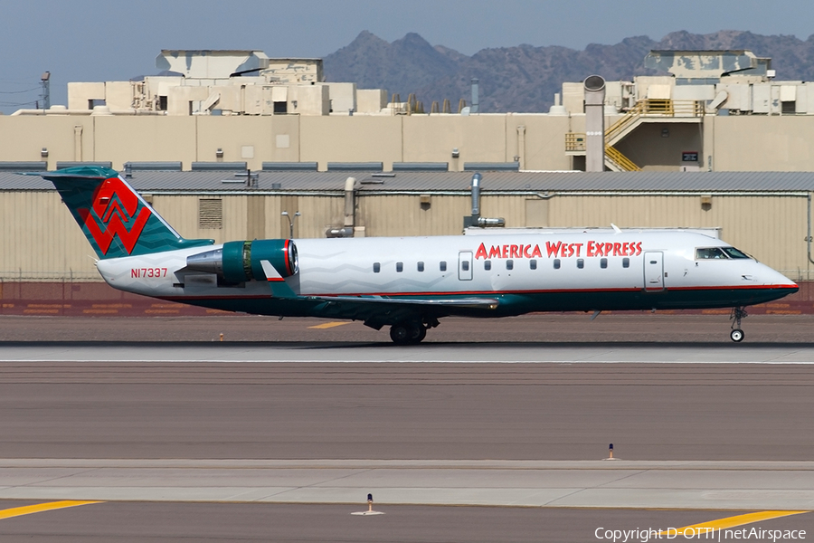 America West Express (Mesa Airlines) Bombardier CRJ-200LR (N17337) | Photo 187804