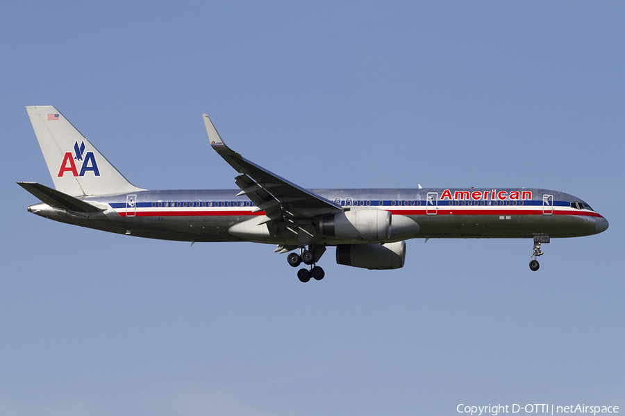 American Airlines Boeing 757-223 (N173AN) | Photo 348544