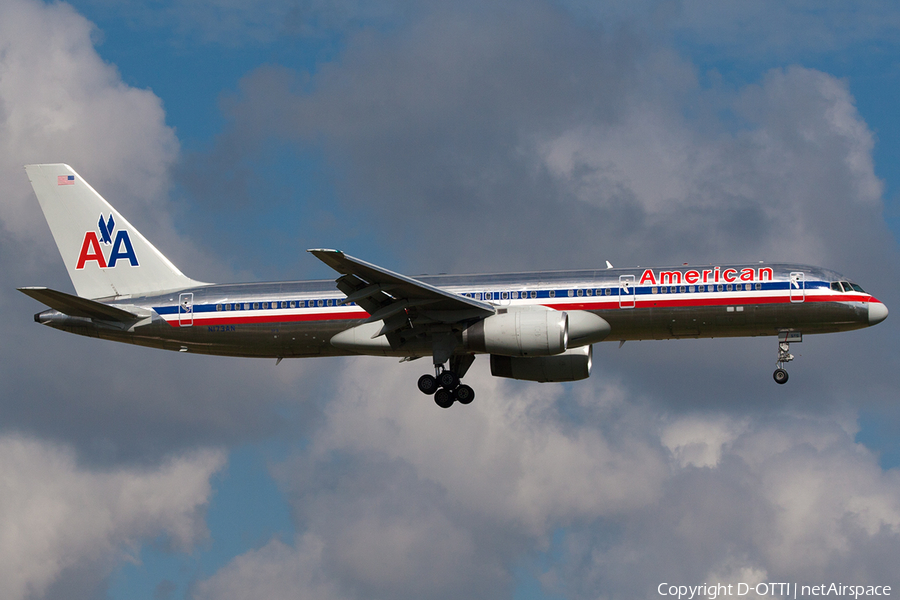 American Airlines Boeing 757-223 (N173AN) | Photo 228580
