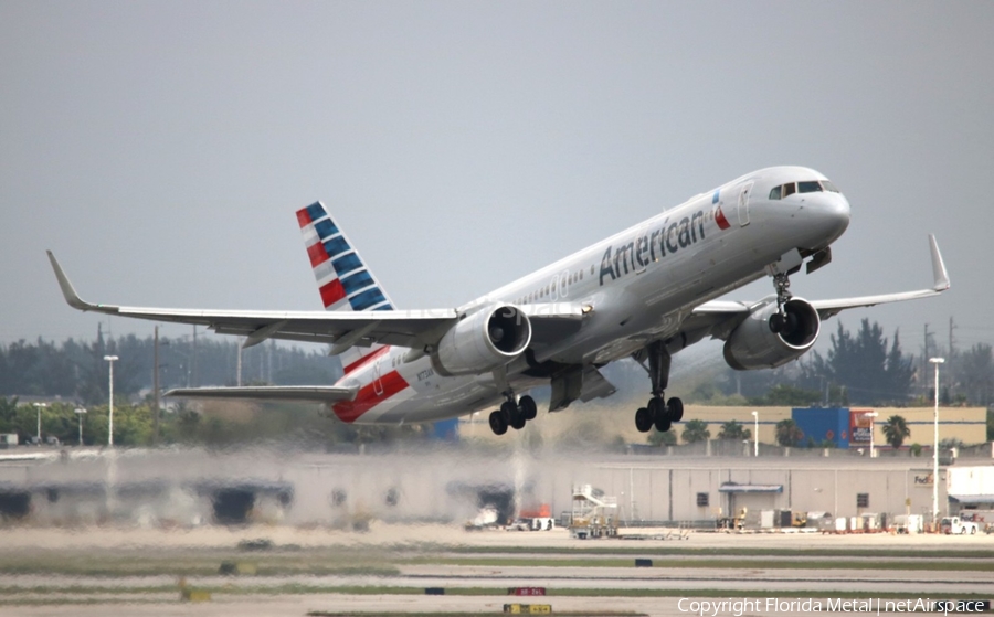 American Airlines Boeing 757-223 (N173AN) | Photo 295615