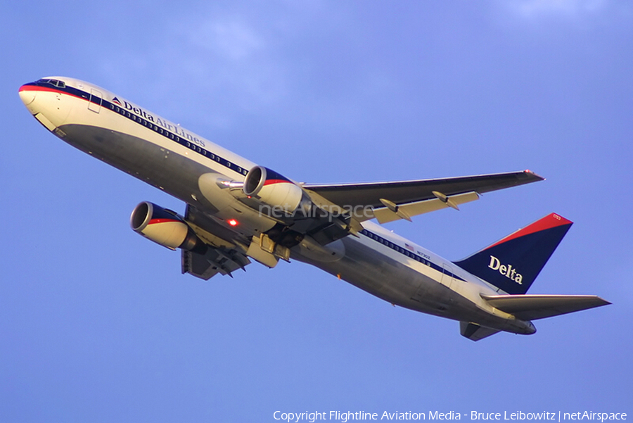 Delta Air Lines Boeing 767-332(ER) (N173DZ) | Photo 172018