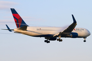 Delta Air Lines Boeing 767-332(ER) (N173DZ) at  London - Heathrow, United Kingdom