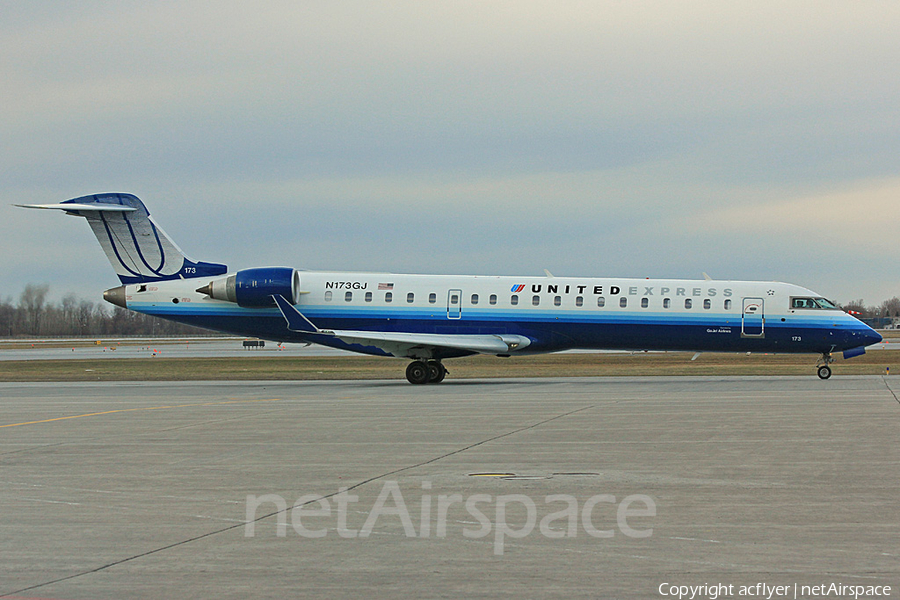 United Express (GoJet Airlines) Bombardier CRJ-701ER (N173GJ) | Photo 154711