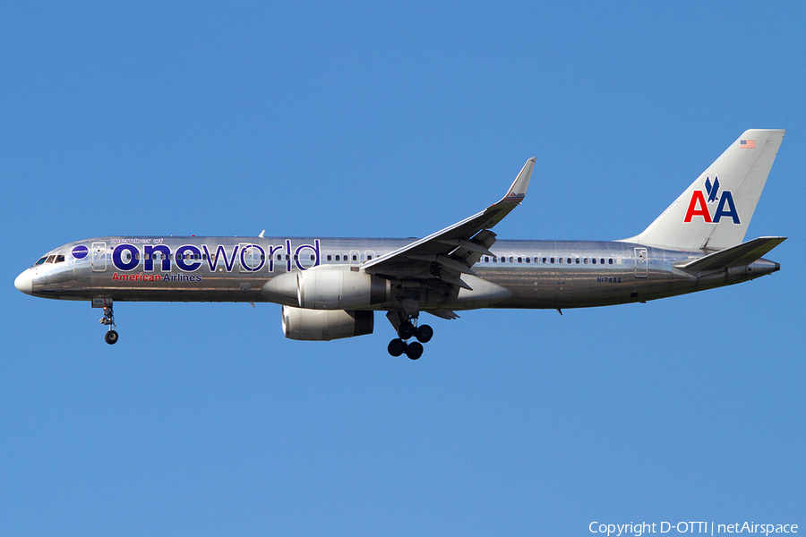 American Airlines Boeing 757-223 (N174AA) | Photo 386333