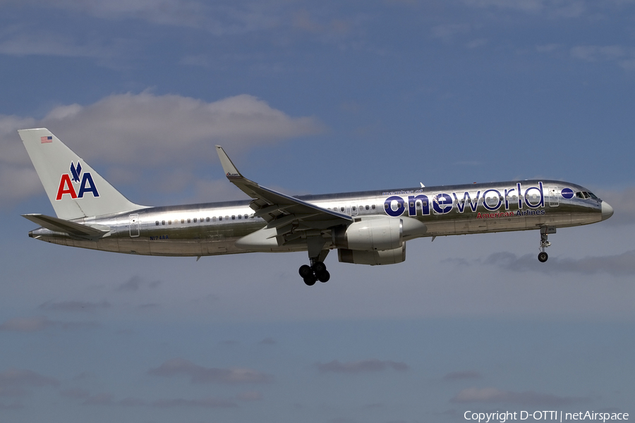 American Airlines Boeing 757-223 (N174AA) | Photo 432019