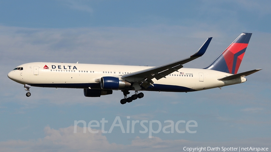 Delta Air Lines Boeing 767-332(ER) (N174DN) | Photo 212124