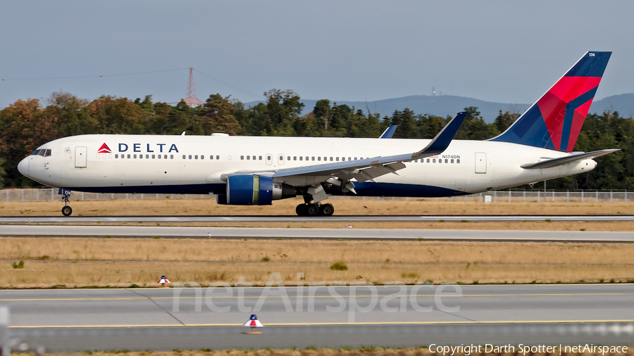 Delta Air Lines Boeing 767-332(ER) (N174DN) | Photo 326040