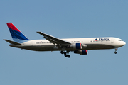 Delta Air Lines Boeing 767-332(ER) (N174DN) at  New York - John F. Kennedy International, United States