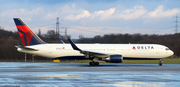Delta Air Lines Boeing 767-332(ER) (N174DZ) at  Dusseldorf - International, Germany