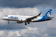 Alaska Airlines (Skywest) Embraer ERJ-175LR (ERJ-170-200LR) (N174SY) at  Seattle/Tacoma - International, United States