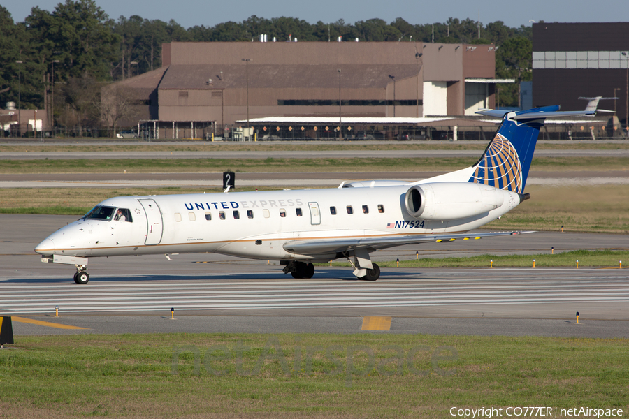 United Express (ExpressJet Airlines) Embraer ERJ-135LR (N17524) | Photo 43377