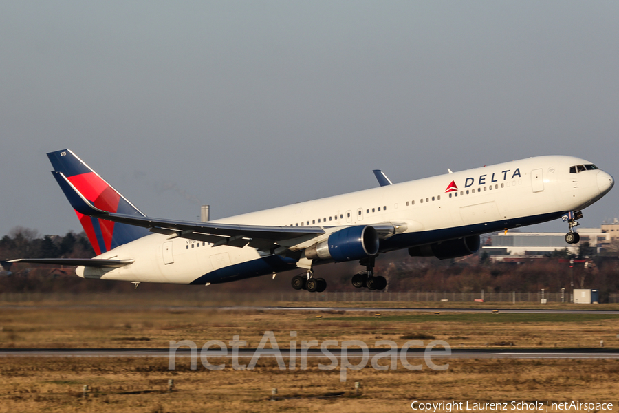 Delta Air Lines Boeing 767-332(ER) (N175DN) | Photo 64702