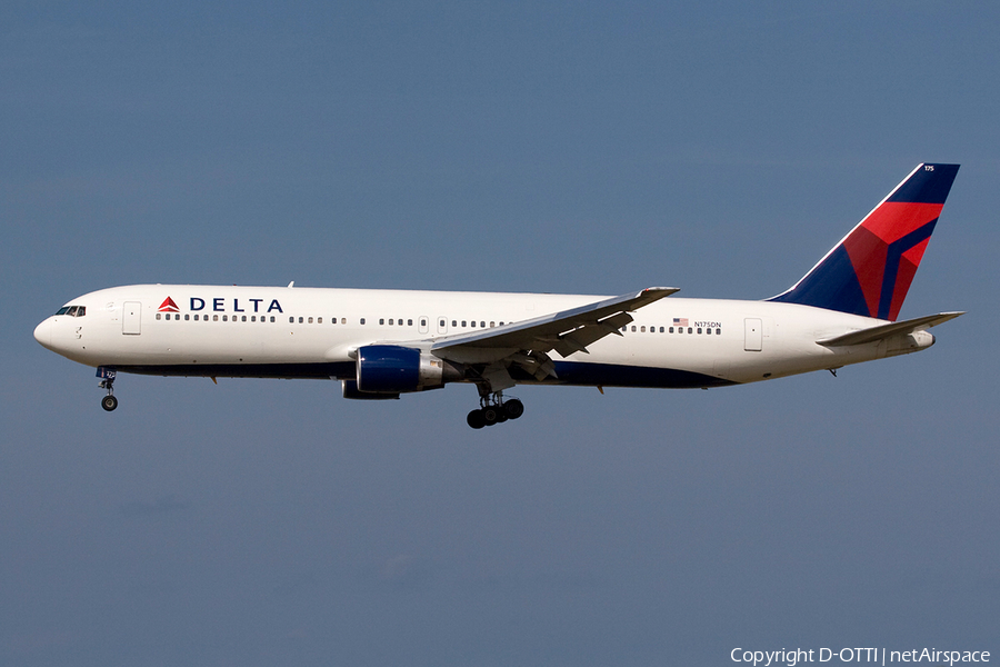 Delta Air Lines Boeing 767-332(ER) (N175DN) | Photo 265378