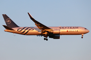 Delta Air Lines Boeing 767-332(ER) (N175DZ) at  New York - John F. Kennedy International, United States