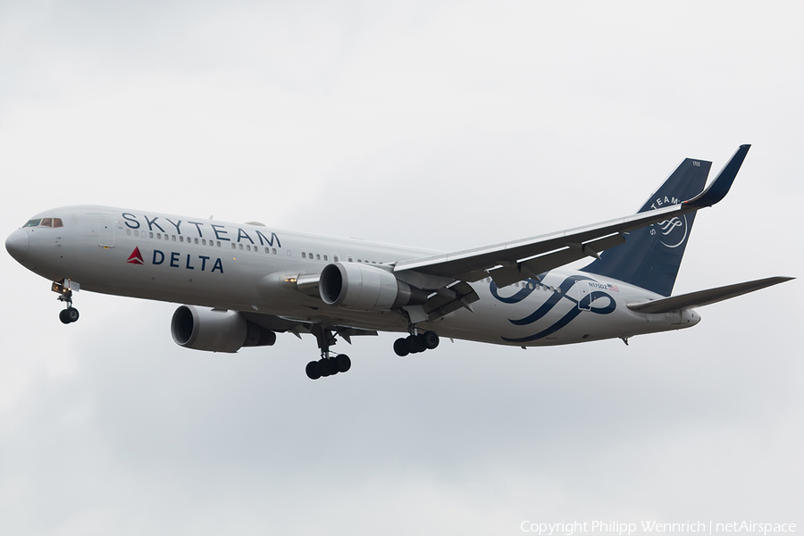 Delta Air Lines Boeing 767-332(ER) (N175DZ) | Photo 194050
