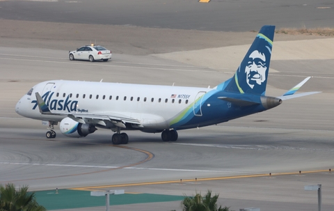 Alaska Airlines (Skywest) Embraer ERJ-175LR (ERJ-170-200LR) (N175SY) at  Los Angeles - International, United States