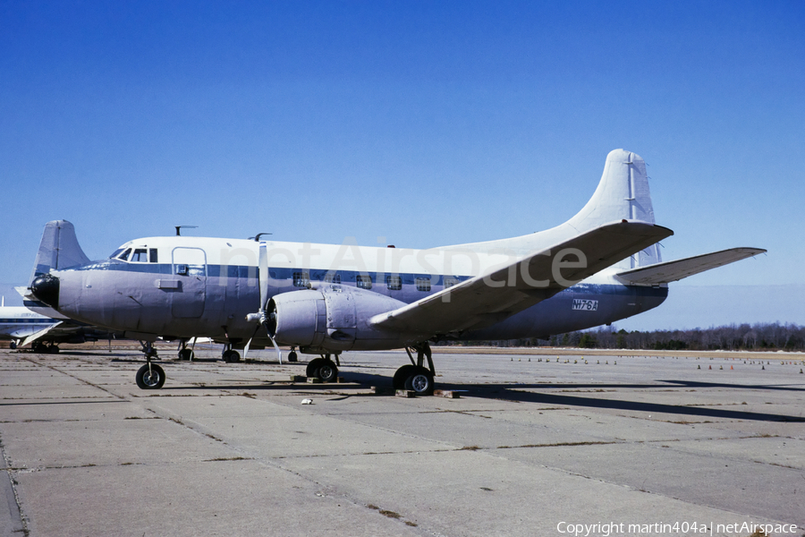 (Private) Martin 2-0-2 (N176A) | Photo 353244