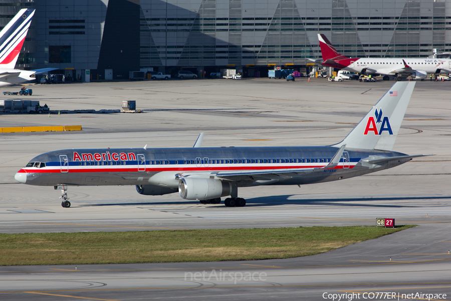 American Airlines Boeing 757-223 (N176AA) | Photo 37990