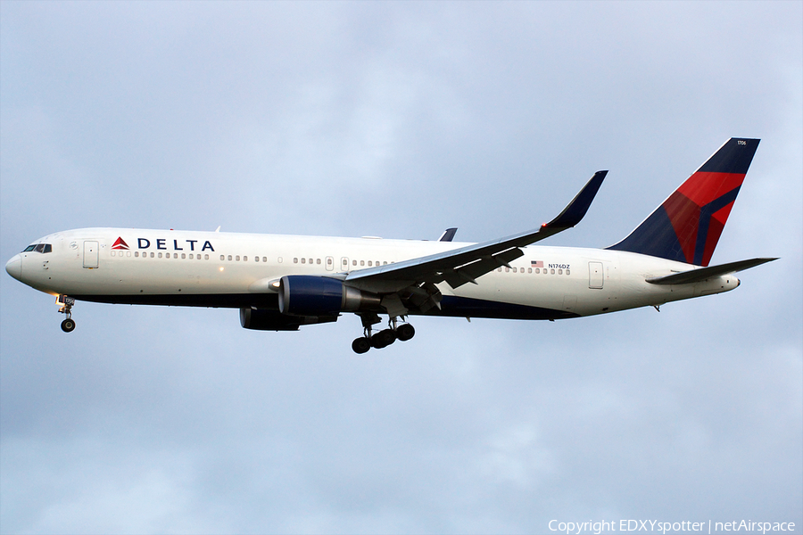 Delta Air Lines Boeing 767-332(ER) (N176DZ) | Photo 275214