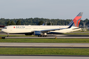 Delta Air Lines Boeing 767-332(ER) (N176DZ) at  Atlanta - Hartsfield-Jackson International, United States