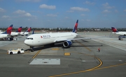 Delta Air Lines Boeing 767-332(ER) (N176DZ) at  Los Angeles - International, United States