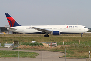 Delta Air Lines Boeing 767-332(ER) (N176DZ) at  Stuttgart, Germany
