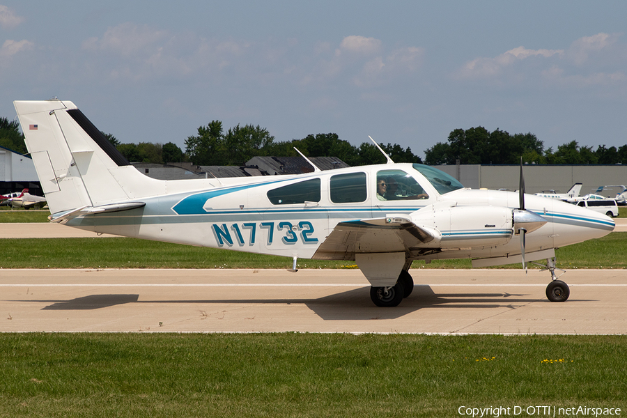 (Private) Beech Baron 95-E55 (N17732) | Photo 652672