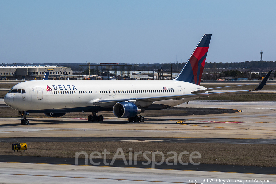 Delta Air Lines Boeing 767-332(ER) (N177DN) | Photo 69433