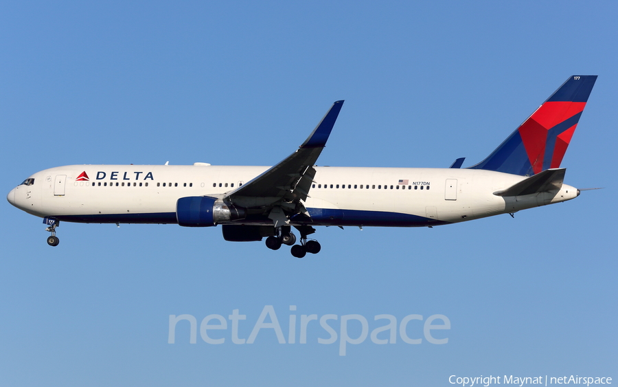 Delta Air Lines Boeing 767-332(ER) (N177DN) | Photo 230994