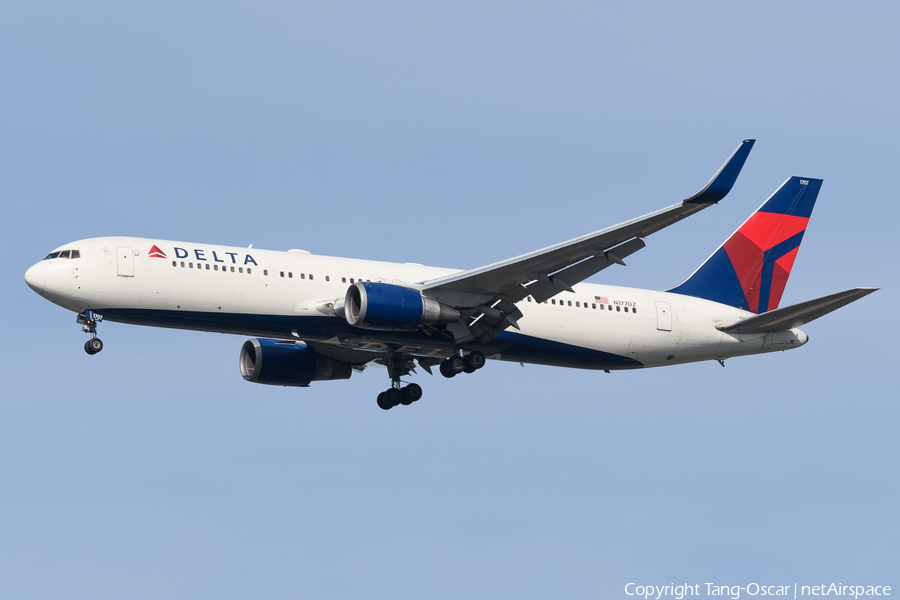 Delta Air Lines Boeing 767-332(ER) (N177DZ) | Photo 592542