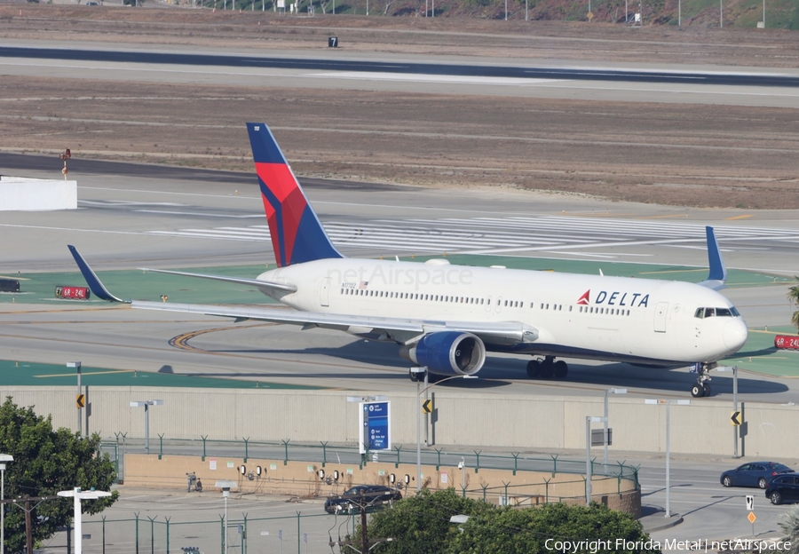 Delta Air Lines Boeing 767-332(ER) (N177DZ) | Photo 660440