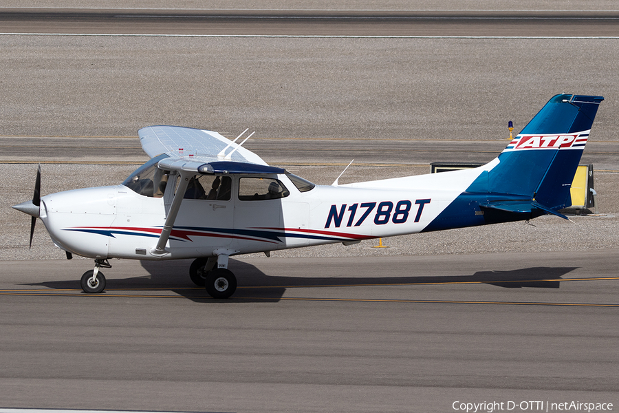 ATP Flight School Cessna 172S Skyhawk SP (N1788T) | Photo 548816