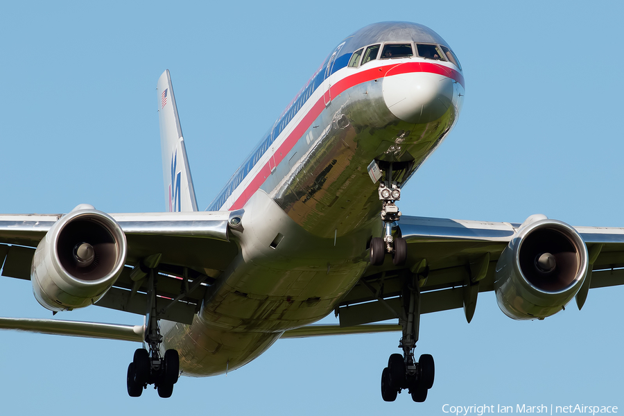 American Airlines Boeing 757-223 (N178AA) | Photo 9792