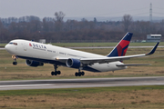 Delta Air Lines Boeing 767-332(ER) (N178DN) at  Dusseldorf - International, Germany