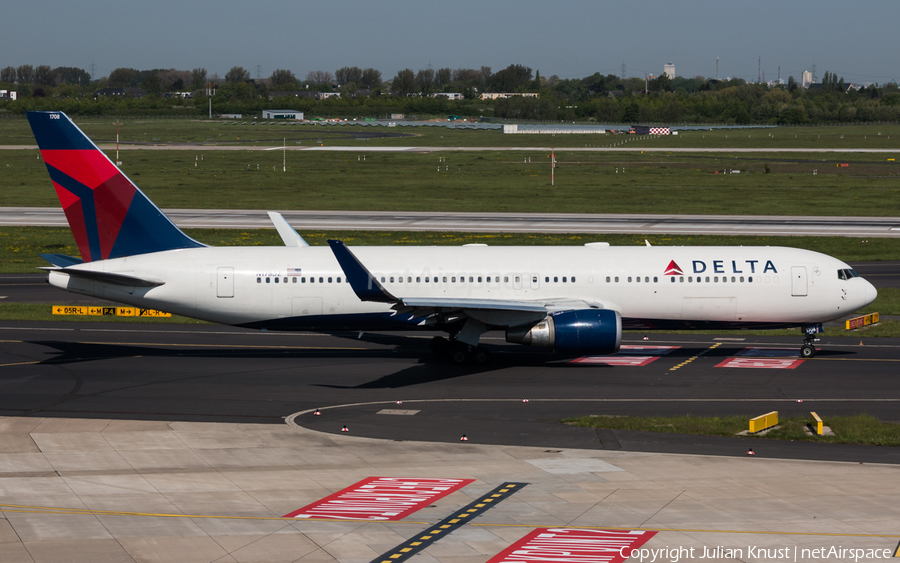 Delta Air Lines Boeing 767-332(ER) (N178DZ) | Photo 107451