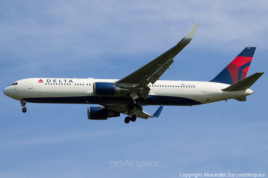 Delta Air Lines Boeing 767-332(ER) (N178DZ) | Photo 491354
