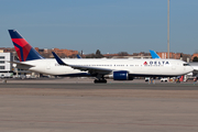 Delta Air Lines Boeing 767-332(ER) (N178DZ) at  Madrid - Barajas, Spain