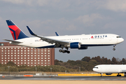 Delta Air Lines Boeing 767-332(ER) (N178DZ) at  Tokyo - Narita International, Japan