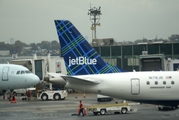 JetBlue Airways Embraer ERJ-190AR (ERJ-190-100IGW) (N178JB) at  New York - LaGuardia, United States